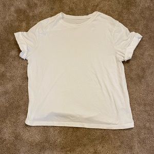 ✨3/$15 A New Day Basic Cuffed T-Shirt✨